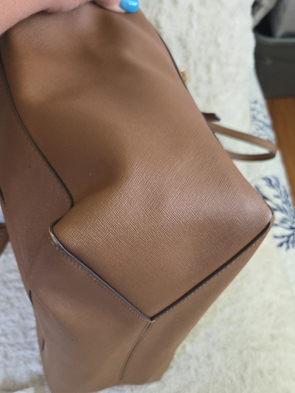 Tory Burch Taupe Brown Leather Tote with Gold Logo - Picture 5 of 9